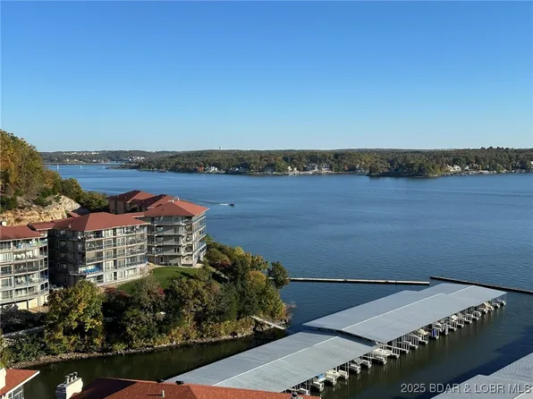 72 Palisades Lakeview Dr #4A, Lake Ozark, MO 65049