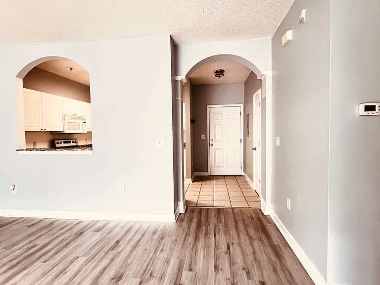 5825 Catalina Dr #223 — Photo 11