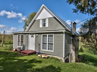 58 Williams Valley Dr, Honesdale, PA 18431