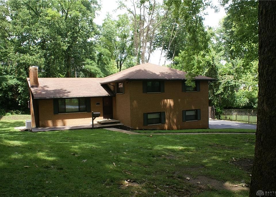 1st image of 215 Elm Hill Dr