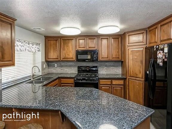 3rd image of 14078 Apple Creek Dr