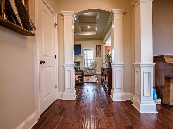4th image of 5131 Abbott Cir