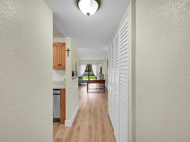 9503 Boca Cove Cir #603 — Photo 4