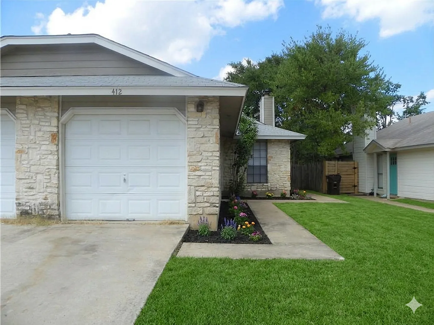 410.412 Cypress Lane — Photo 2
