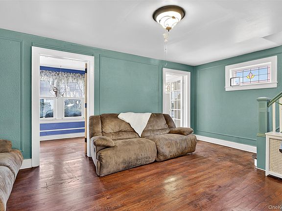 5th image of 587 Dubois Avenue
