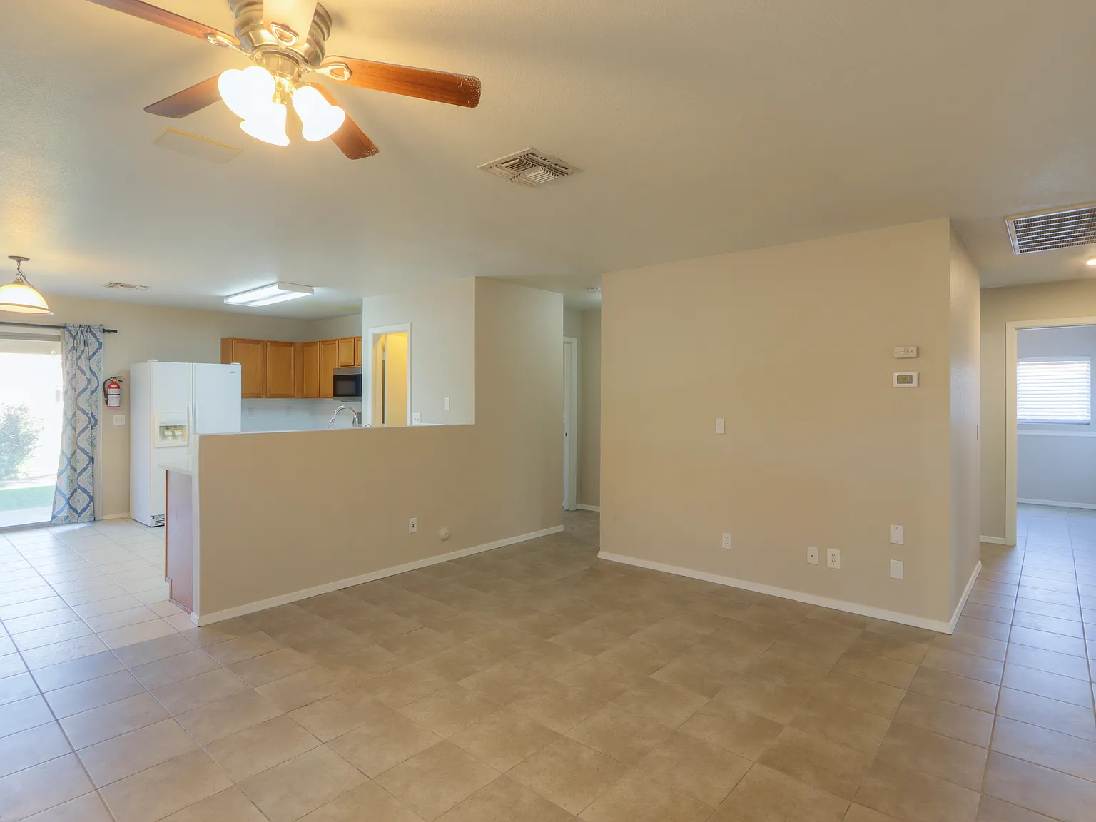 4 bed, 1766 sqft, $1,800 — Photo 4