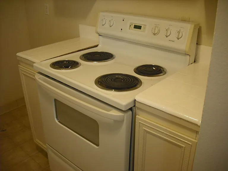 2622 Yardarm Ave — Photo 5