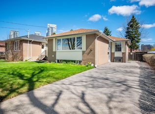 9 Wincrest Dr, Toronto, ON M1P 4J3