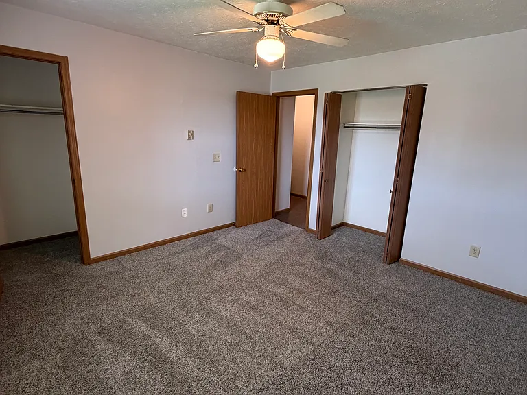 1530 Hawk Cir #A — Photo 8