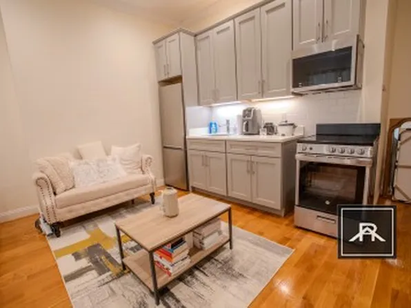 901 Beacon St, Boston, MA