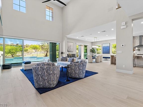 3rd image of 9 Rue Promenade Way