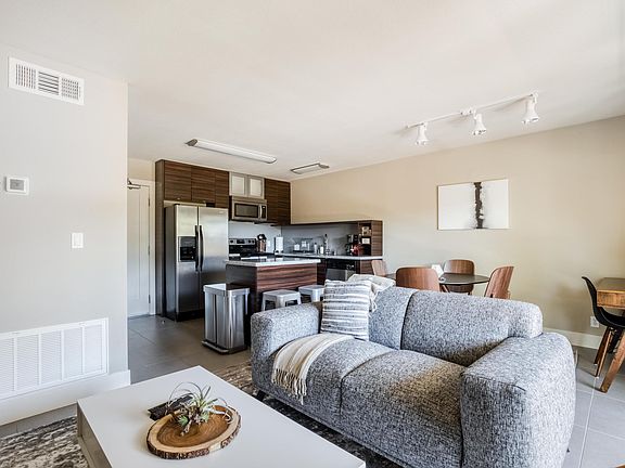 2nd image of 3014 Los Prados St #106