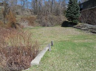 3324 W Run Rd, Homestead, PA 15120