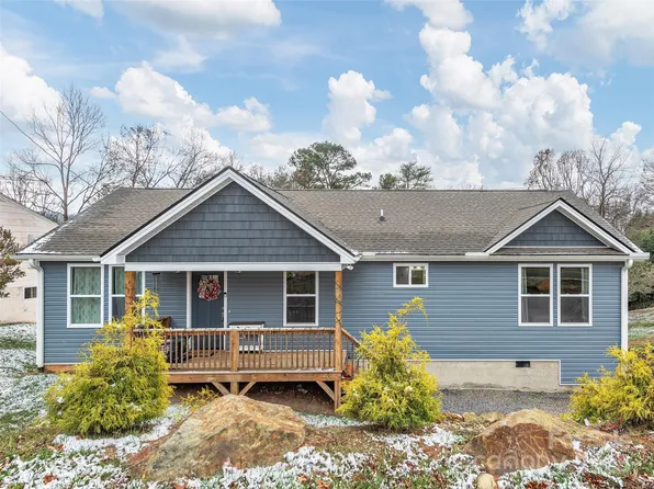 136 Locust Grove Rd, Weaverville, NC 28787