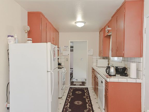 5th image of 1165 Trenton Pl