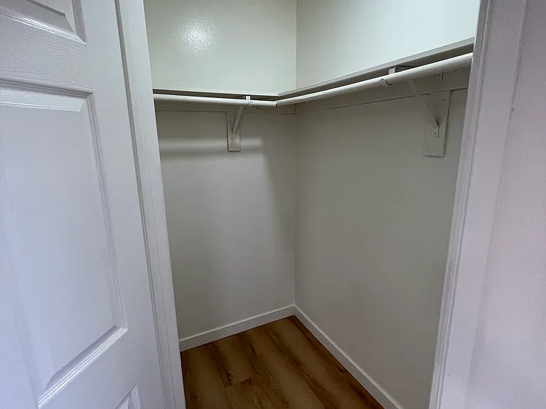 16126 S Ainsworth St #B — Photo 13