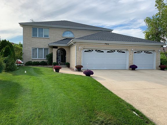 2nd image of 704 Berkshire Ct