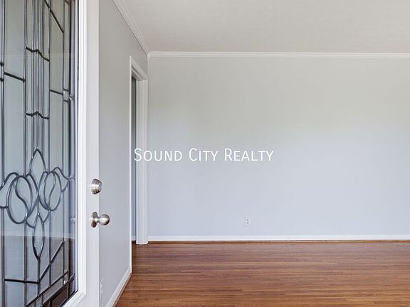 4th image of 7016 Bonnalake Dr #A