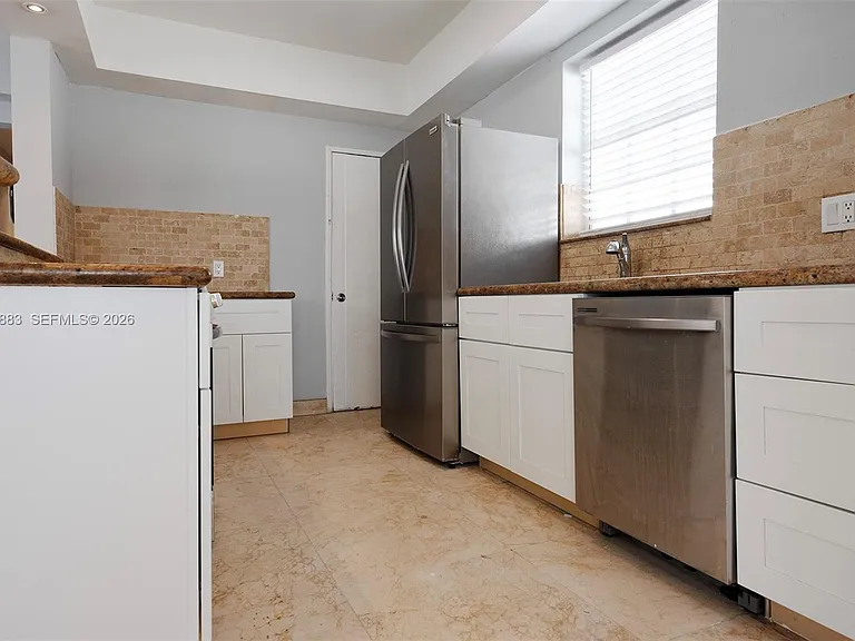 2383 Flamingo Dr #11 — Photo 10