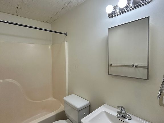 3rd image of 236 W 6th Ave APT 2B