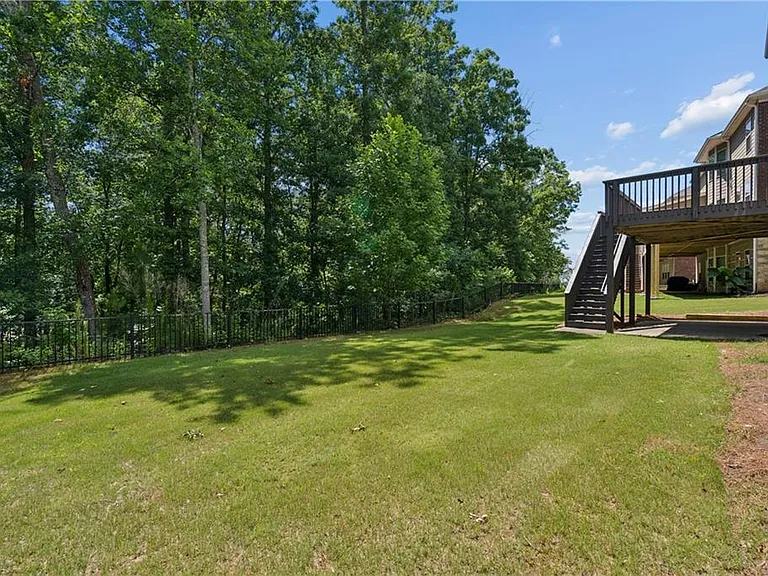 4470 Skylark Ln — Photo 44