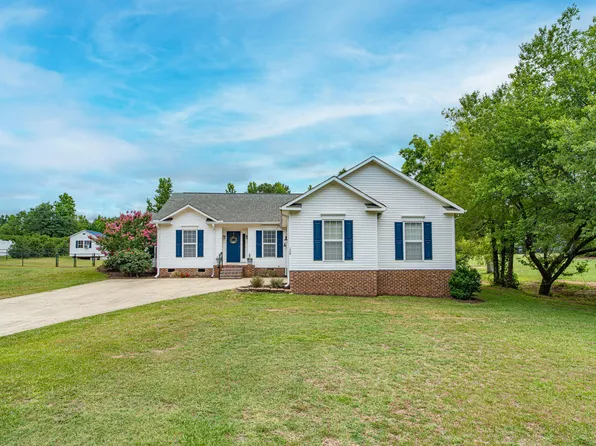 120 Mels Meadows Dr, Fuquay Varina, NC 27526