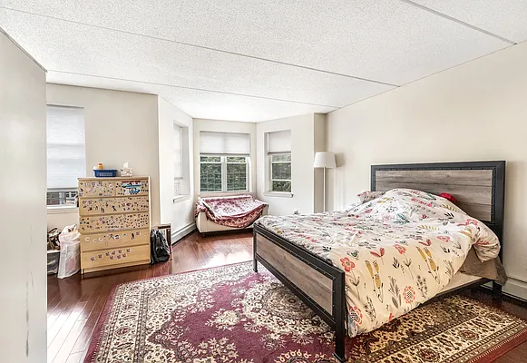 Sold by Compass | media 23