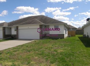 4456-4458 W La Siesta Pl, Springfield, MO 65802