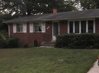 7402 Sweetbriar Dr, College Park, MD