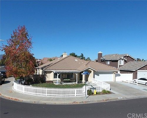 4th image of 32495 Beechwood Ln