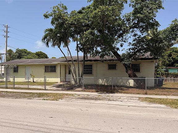 3rd image of 10841 NW 8th Ave