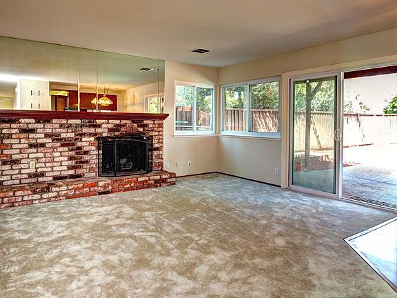 3rd image of 3481 Cedardale Dr