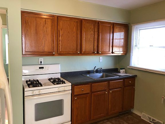 4th image of 505 Marechal Ln