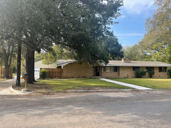 506 E Avenue G, Valley Mills, TX 76689