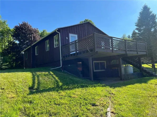 1889 Oran Delphi Rd, New Woodstock, NY 13122