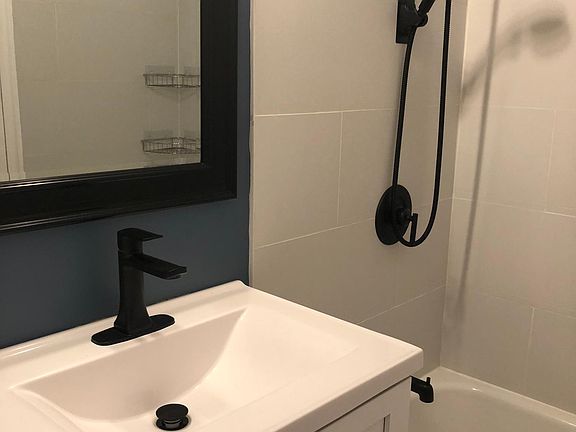 5th image of 2125 E 34th St #1