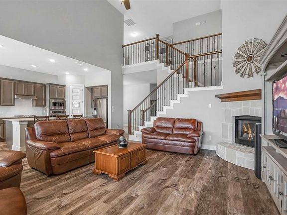 2nd image of 3701 Fawn Meadow Trl