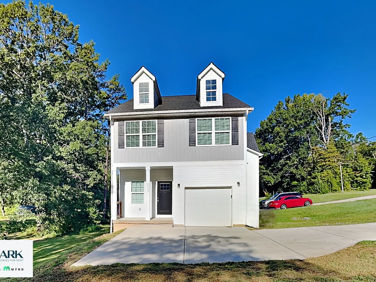 3 bed, 2.5 bath, 1910 sqft, $1,999 — Photo 1