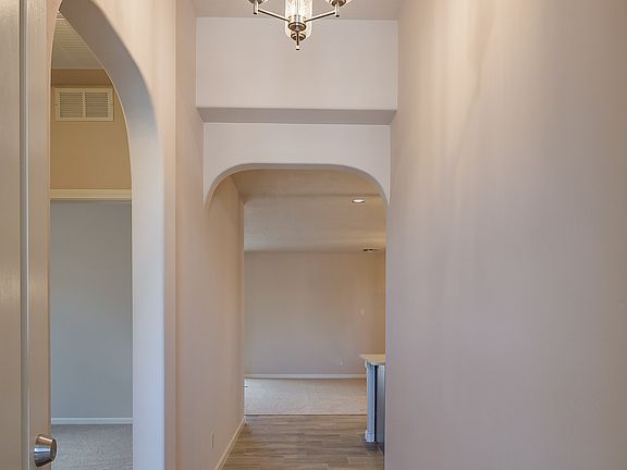 5th image of 7312 Brentwood Blvd NE