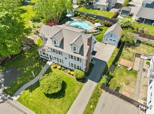 25 Franklin St, Woburn, MA 01801