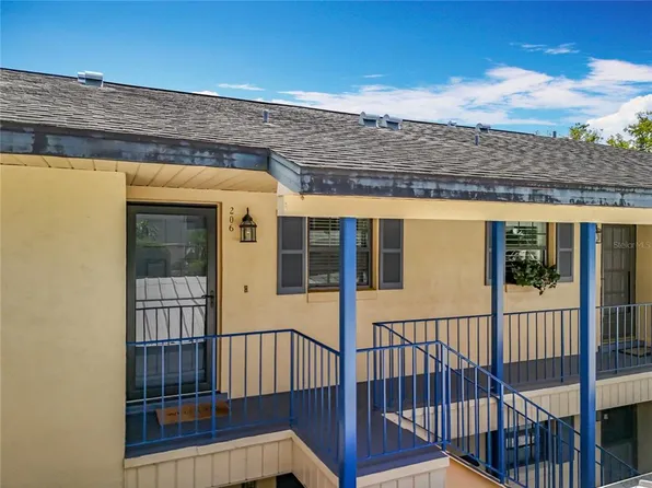 110 N Tremain St APT 206, Mount Dora, FL 32757