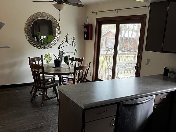 3rd image of 1823 East St