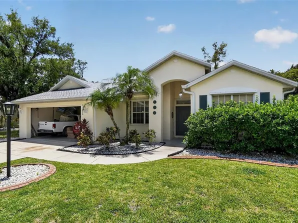 11226 Primrose Cir, Lakewood Ranch, FL 34202