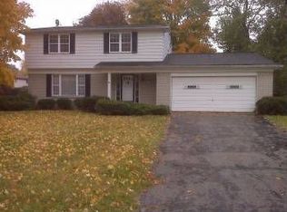 8093 Rene Dr, White Lake, MI