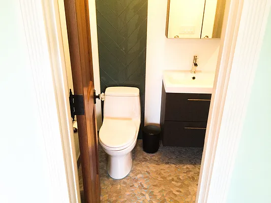 Rented by Farran & Associates | media 39