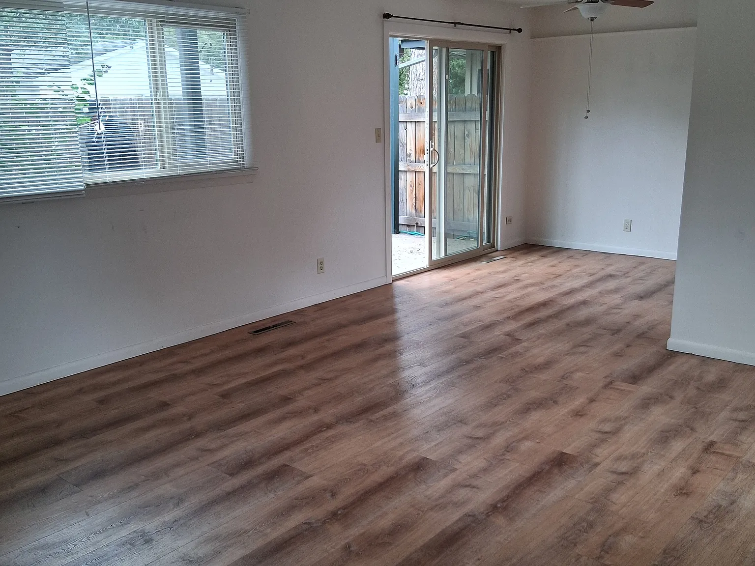 2 bed, 1000 sqft, $1,500 — Photo 4