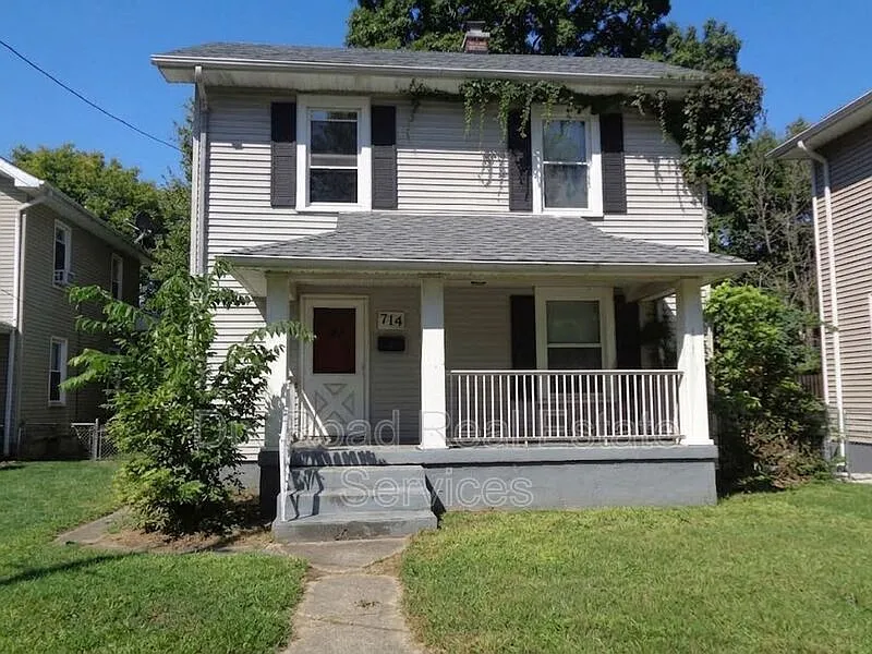 714 Poplar St