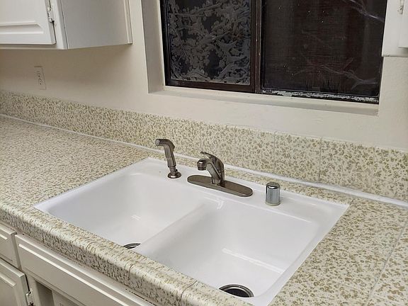 4th image of 12120 Texas Ave APT 301