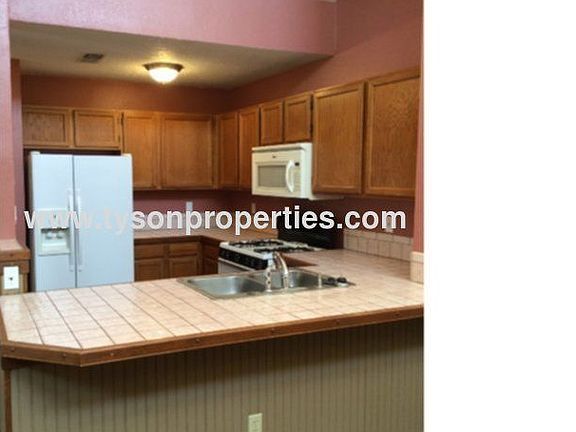 4th image of 5520 Baer Pl NW