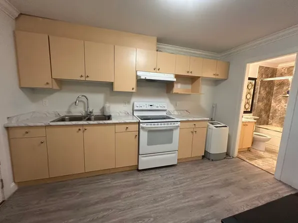 7725 Mary Ave #Sideunit2, Burnaby, BC V3N 3G9